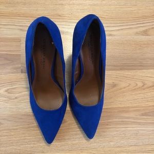 Christian Siriano Pump